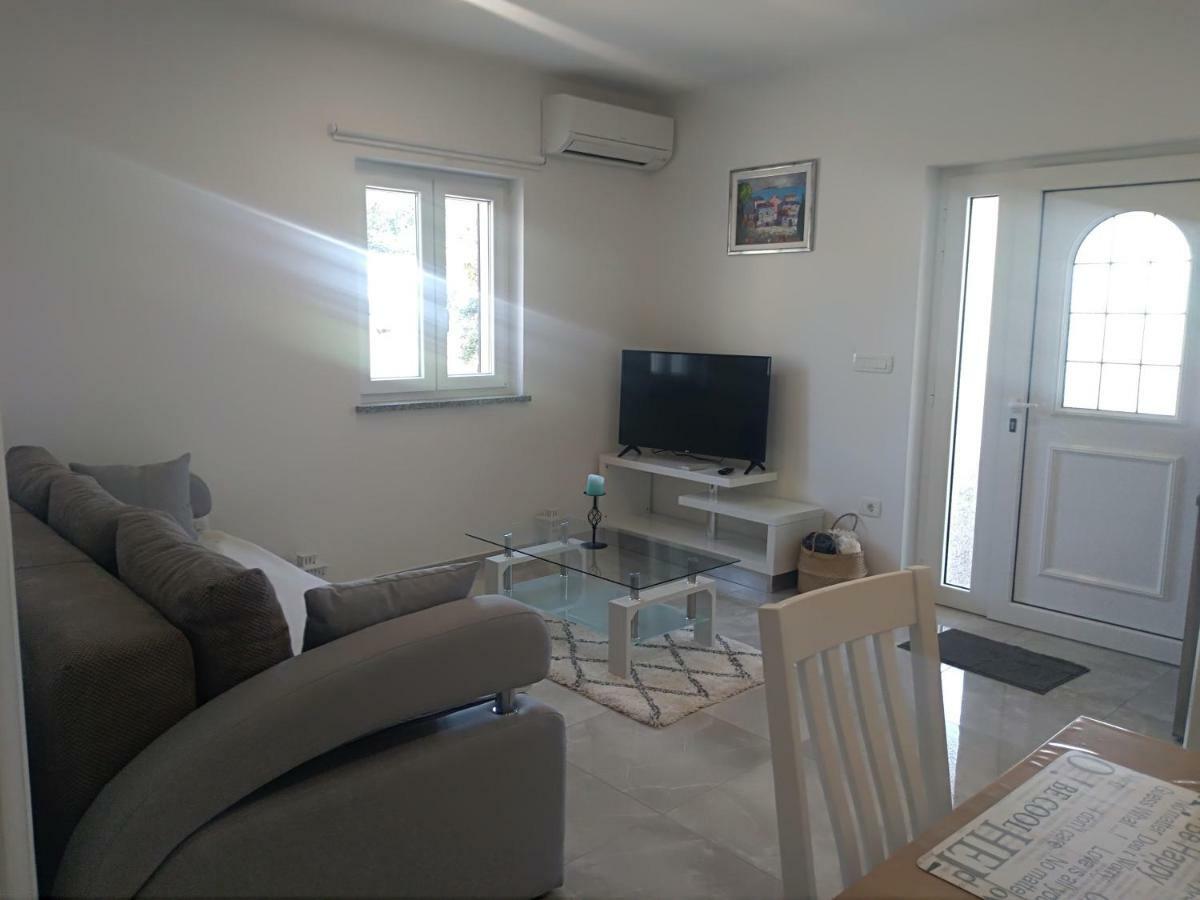 Apartment Ivana Novigrad Istria Eksteriør billede